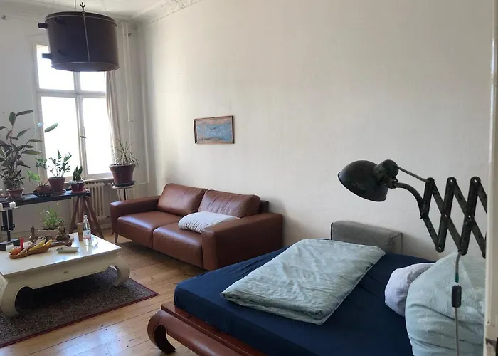heller großer jugendstil altbau in berlin tempelhof